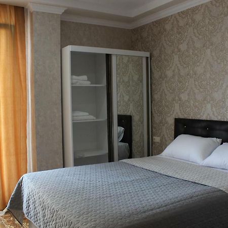 Union Hotel Batumi Kültér fotó