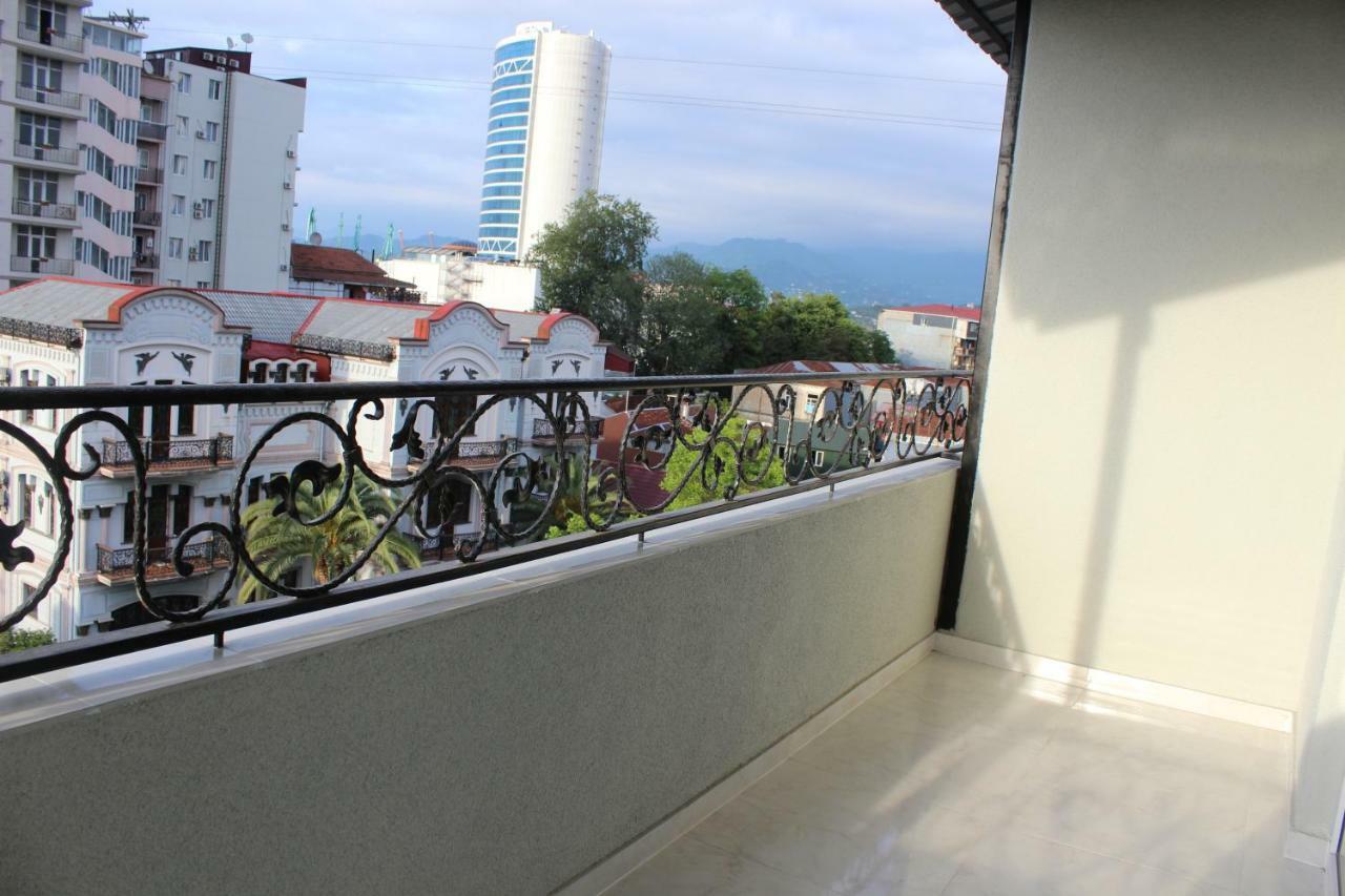 Union Hotel Batumi Kültér fotó