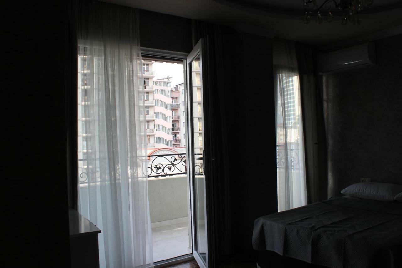 Union Hotel Batumi Kültér fotó
