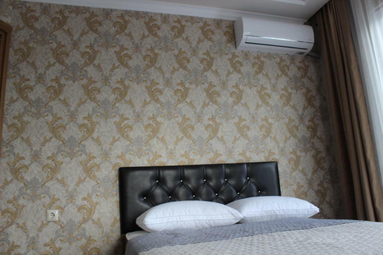 Union Hotel Batumi Kültér fotó