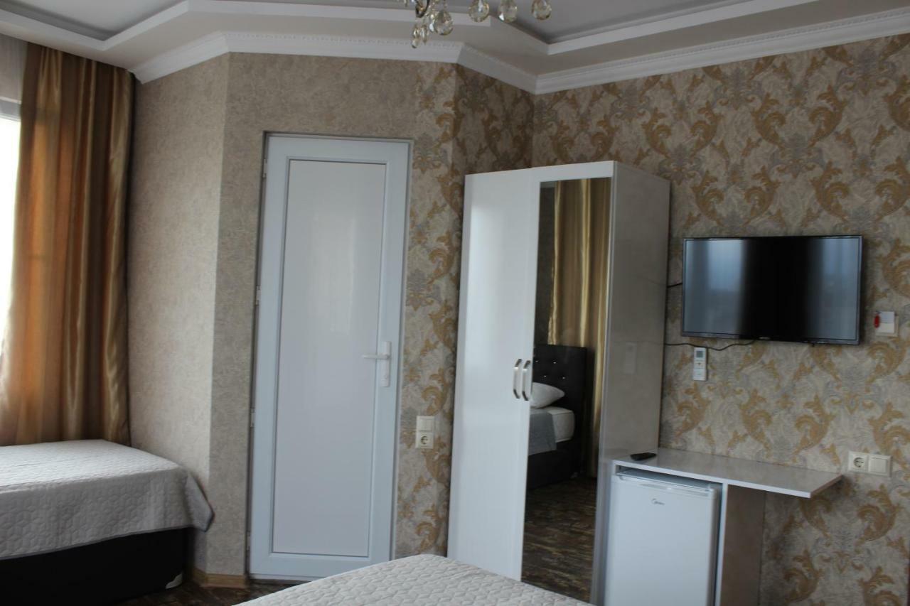 Union Hotel Batumi Kültér fotó